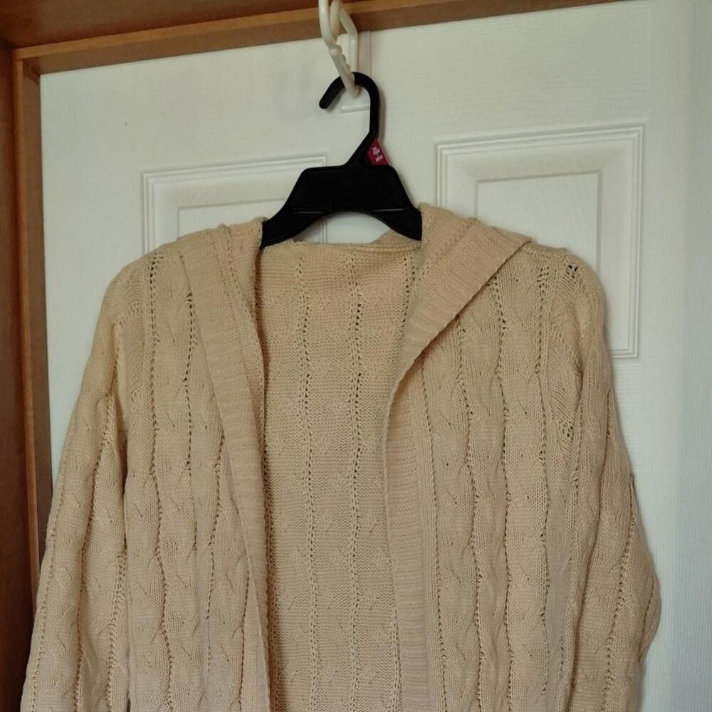 Unbranded Women's Cream and Tan Cardigan